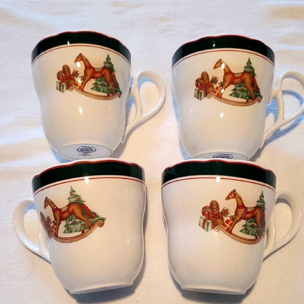 Noritake 9425‎ Holiday Rocking Horse Mug Set of 4